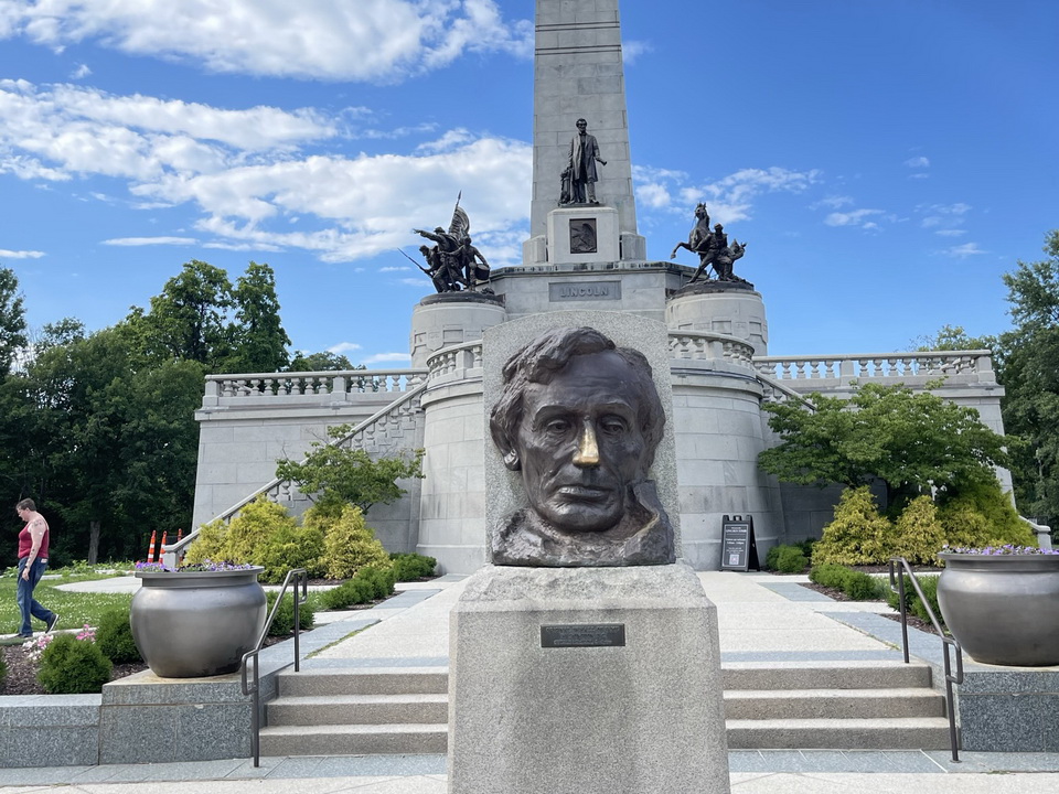 Lincoln Tomb